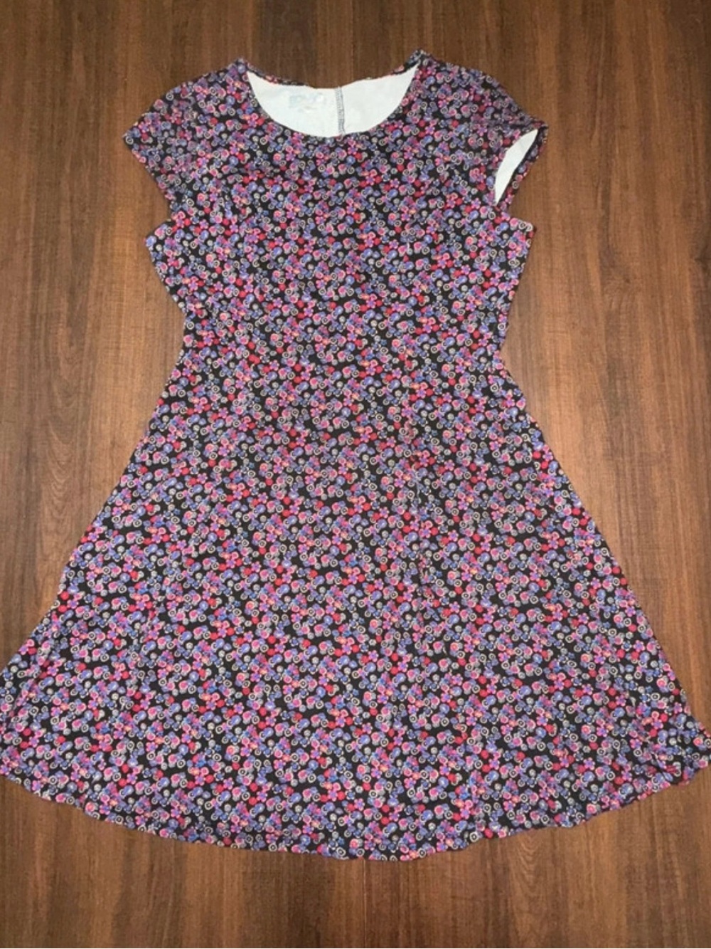 Women’s Medium Floral Fit-and-Flare Dress in Black and Pink